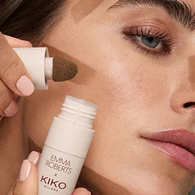 Emma Roberts x Kiko Milano Glow Sculpt Liquid Bronzer 02 Caffelatte / Kiko Milano
