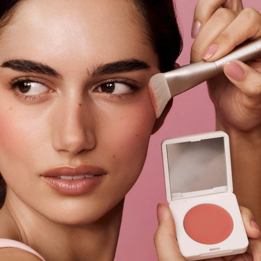 The Blush Brush / Summer Fridays