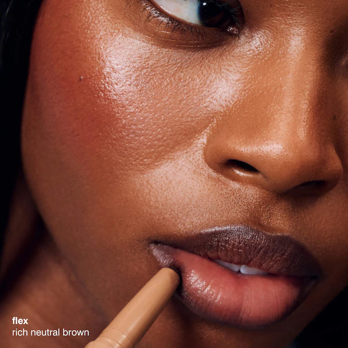 Peptide Lip Shape / Rhode