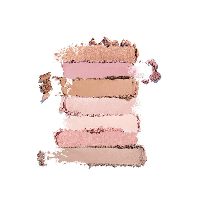 Instant Look In a Makeup Palette / Charlotte Tillbury